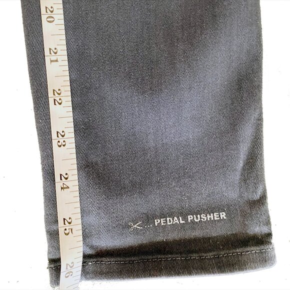 Closed “Pedal Pusher” Pants in Blue 💙 - 6 - Picture 9 of 9